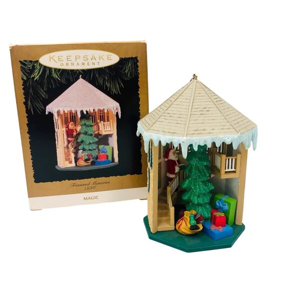 Vintage 1996 Hallmark Keepsake Christmas Tree Ornament Magic Santa Series - Picture 16 of 16